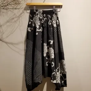 Black Rose Short Harem Pants