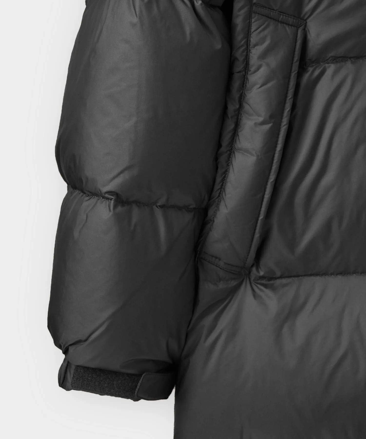 Italian Long Tech Down Parka in Black