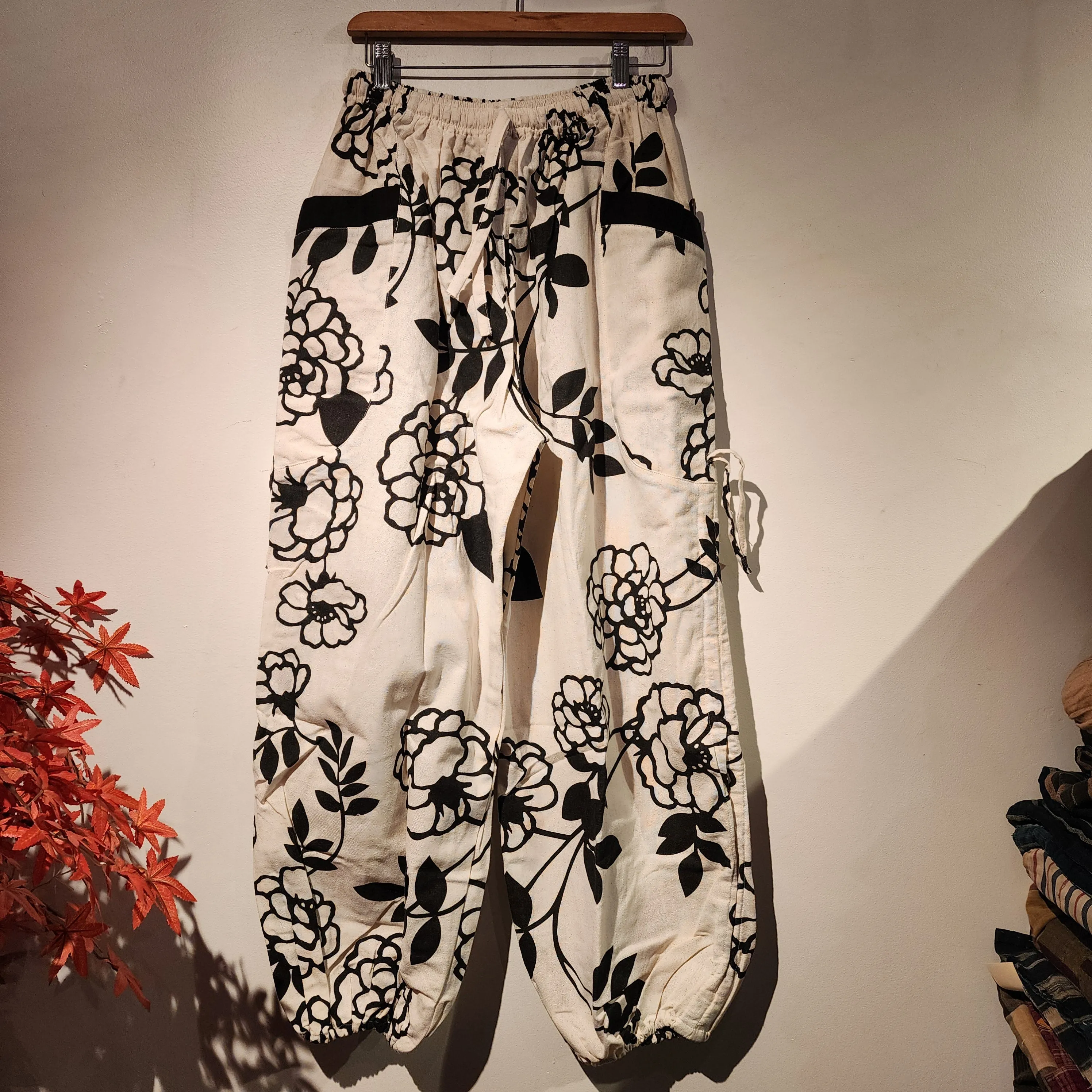 White Rose Flower drawstring Elastic waist comfy pants